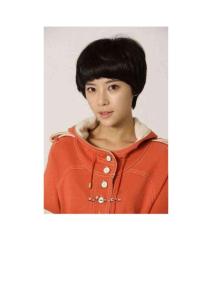 黃靜茵可愛發型OL套裝